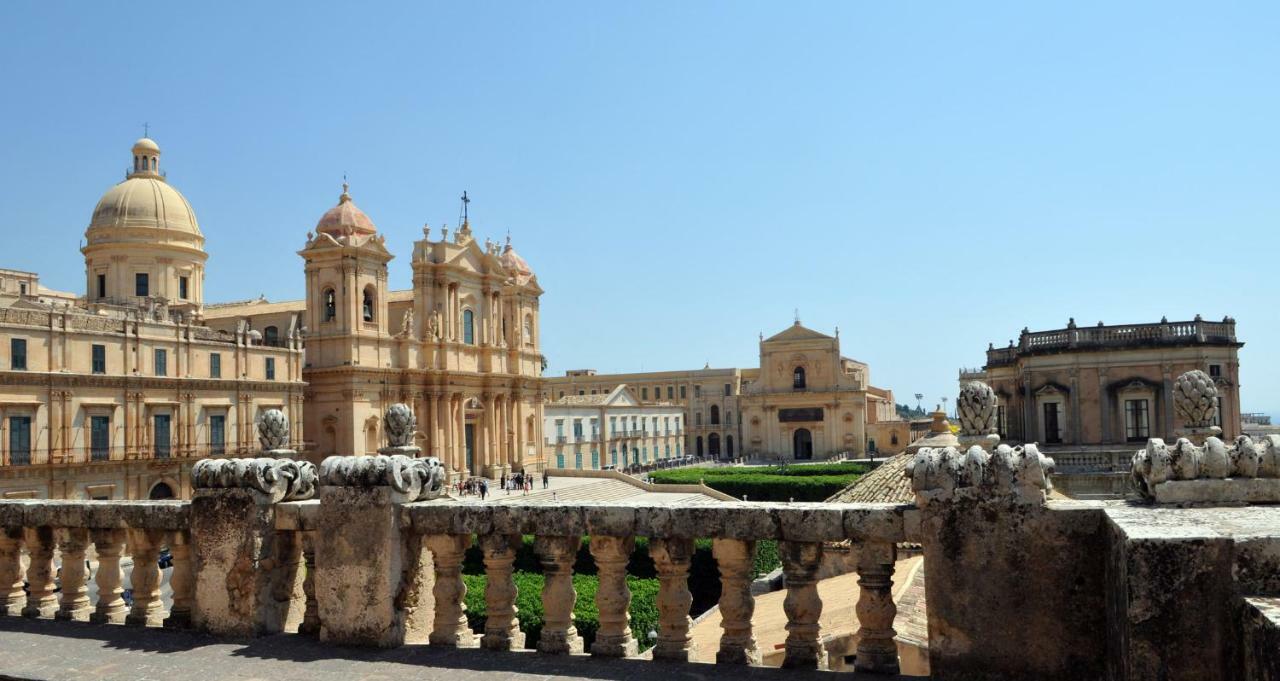 Shauri Glamping Hotel Noto Exterior photo